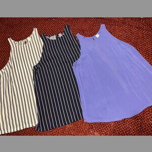 OLD NAVY Relaxed Sleeveless Keyhole Tops (Set of 3) in Striped Print - Size S